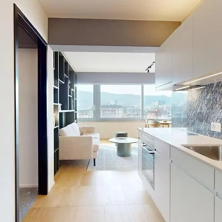 Alto-tower - Self Check In * Ζυρίχη