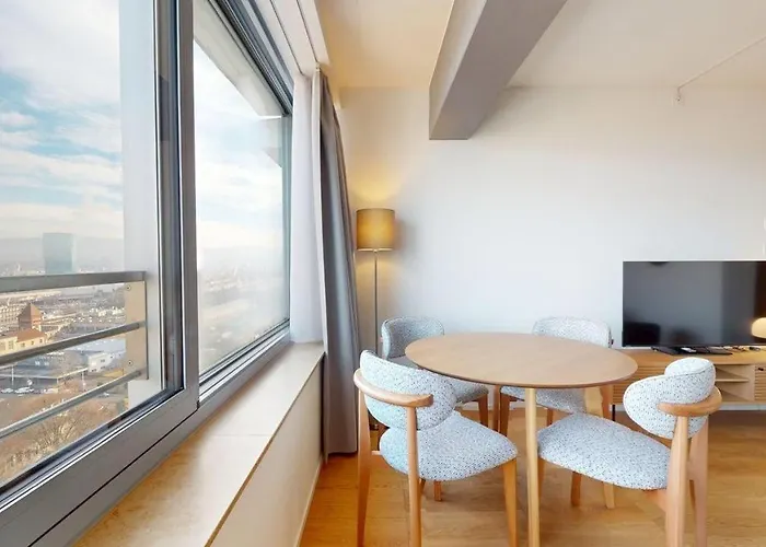 Alto-tower - Self Check In *